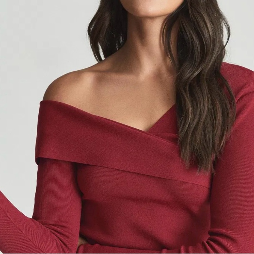 Reiss Eliah Knitted Asymmetric Top Red Size M - Picture 2 of 10